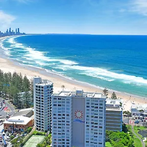 Burleigh Beach Tower Aparthotel